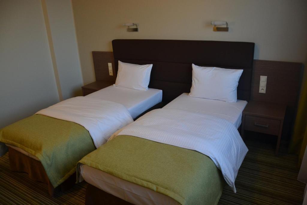 Hotel Pod Debem Tarnow Phòng bức ảnh
