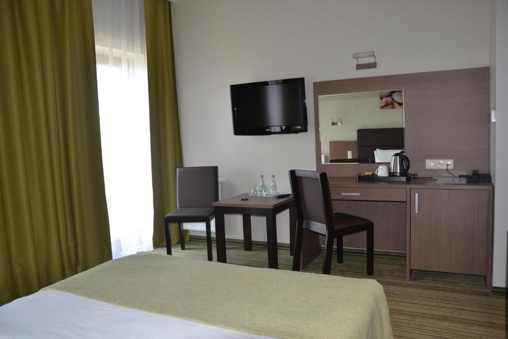 Hotel Pod Debem Tarnow Phòng bức ảnh