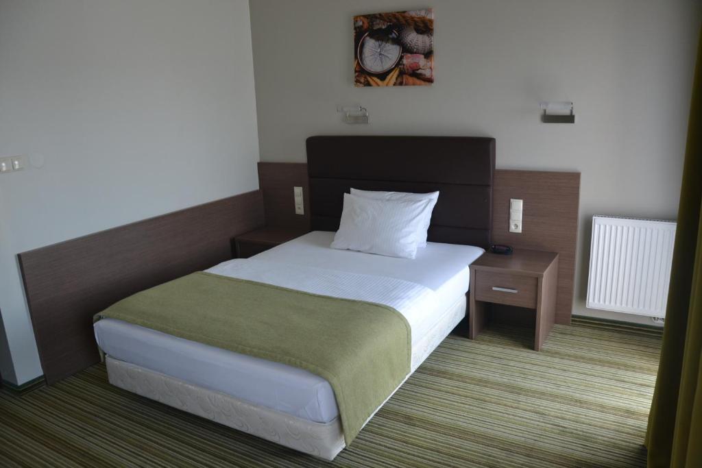 Hotel Pod Debem Tarnow Phòng bức ảnh